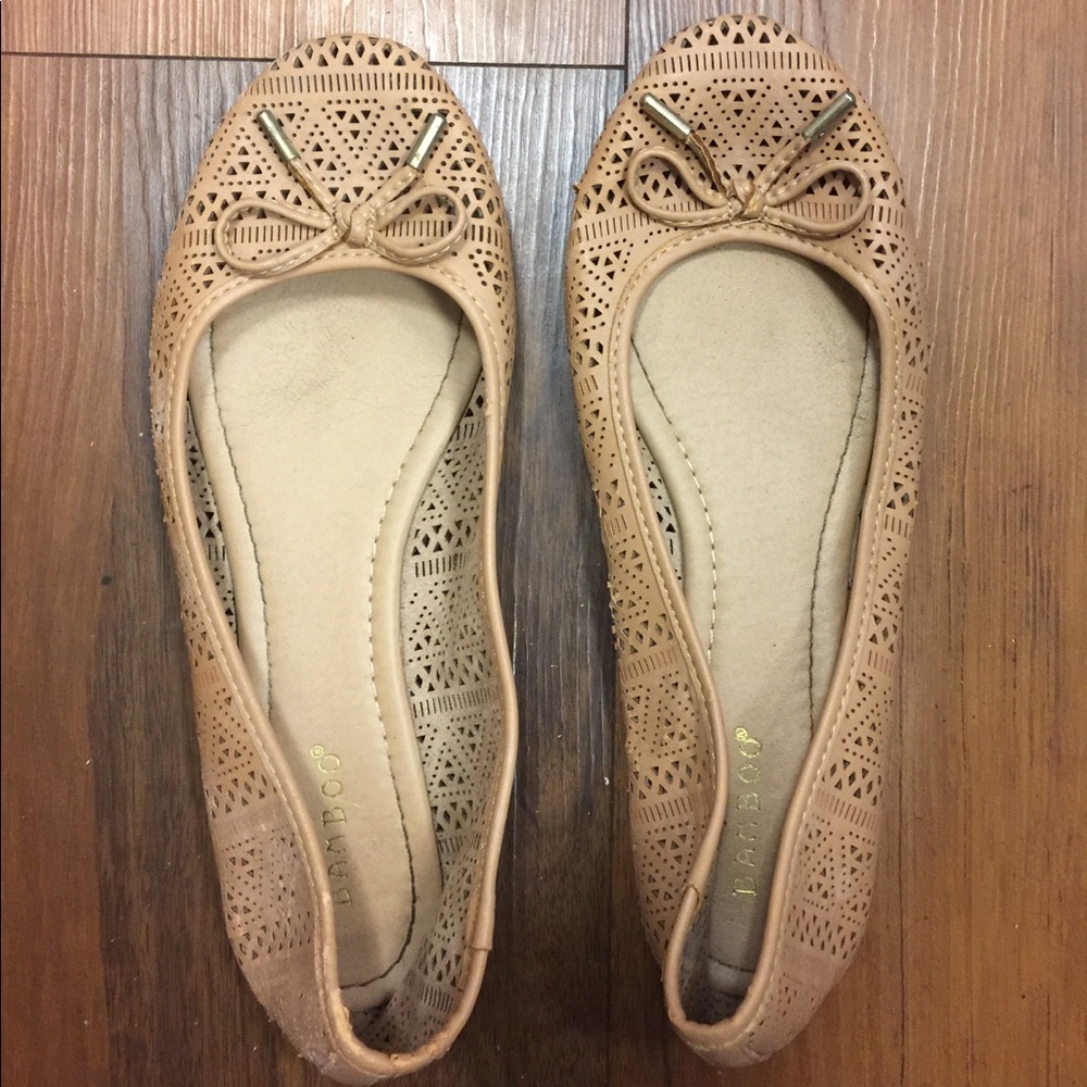 Tan flats